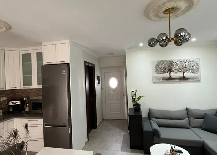 Lägenhet Nikos Prínos